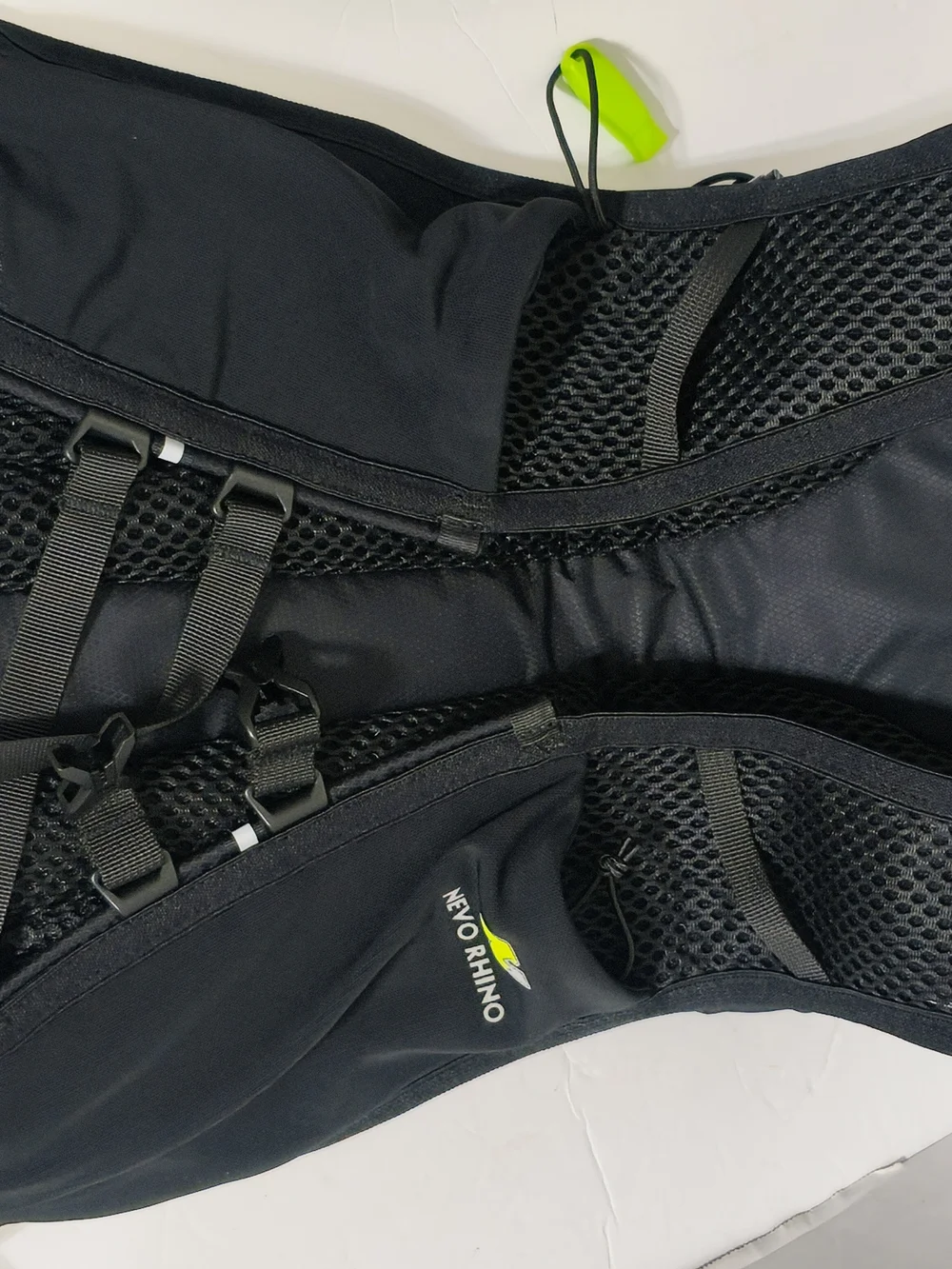 N NEVO RHINO Hydration Backpack,Water Backpack 1.5L Black Hydration Backpack